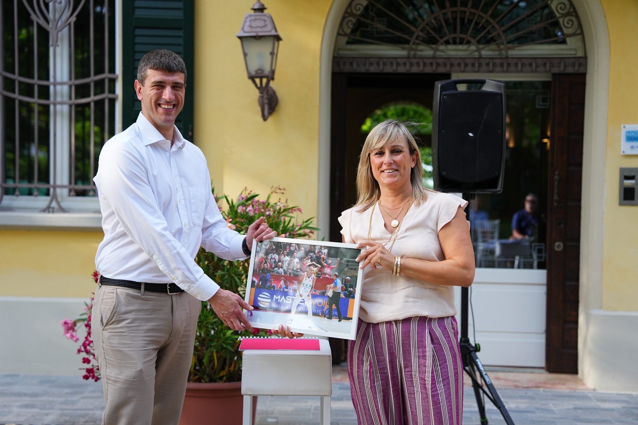 4-2048x1365 Michele Faedda all'evento di fine stagione di "We care" con la presidente di Pallacanestro Reggiana